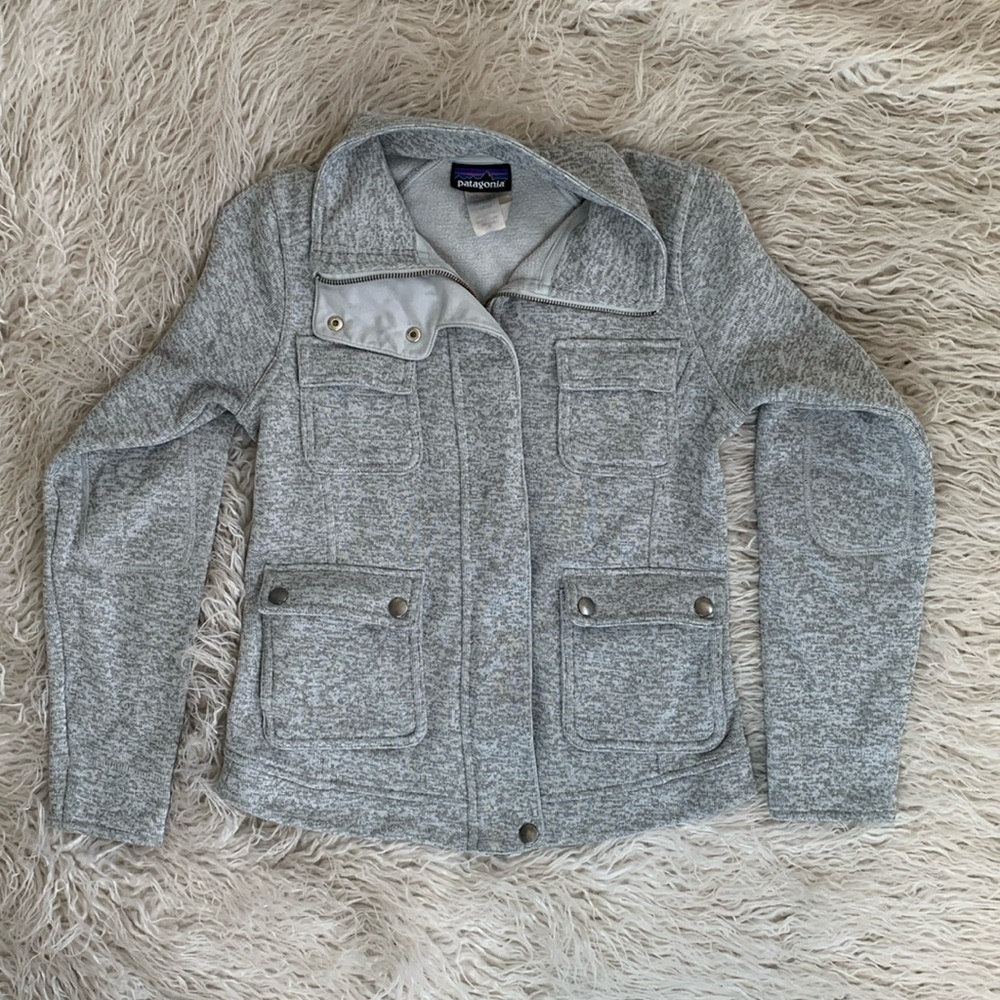 Patagonia Women’s grey zip up